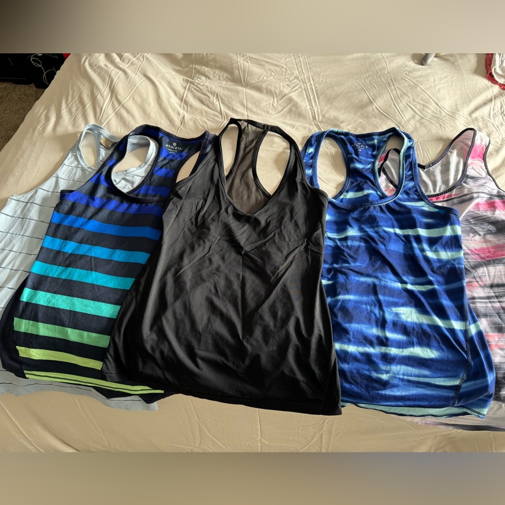 Bundle of Lululemon and athleta XS Tank tops